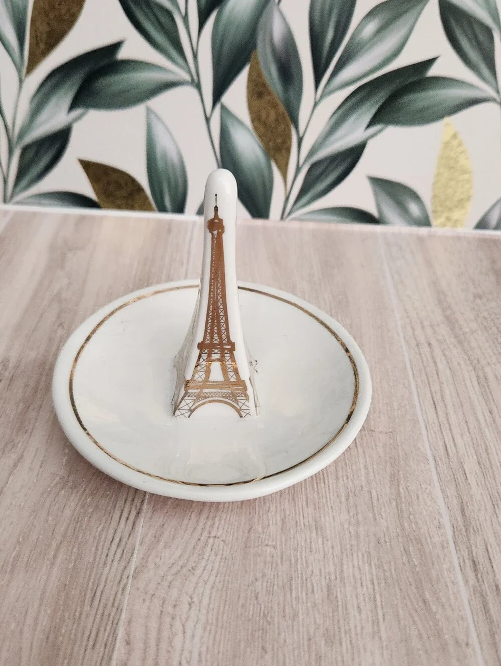 Vintage Style Ceramic Eiffel Tower Ring Dish Ivory & Gold Trim